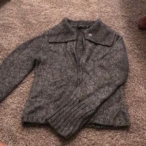Ladies light weight zip up sweater